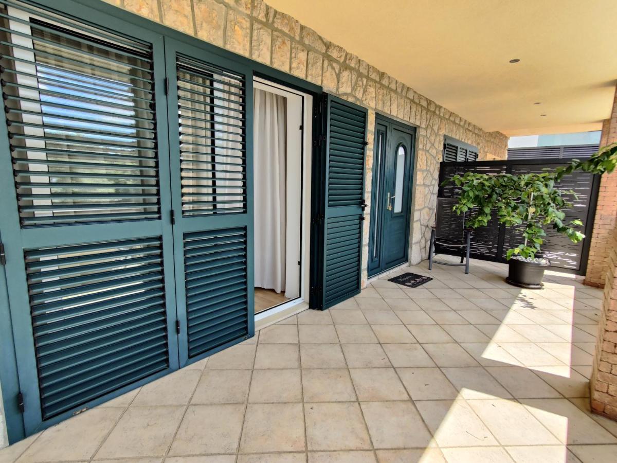 Apartament Biuk *