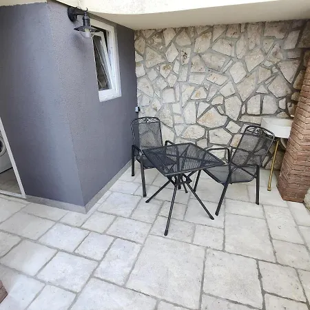 Biuk Apartments Novi Vinodolski Exterior photo