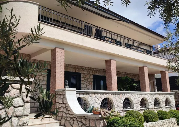 Biuk Apartments
